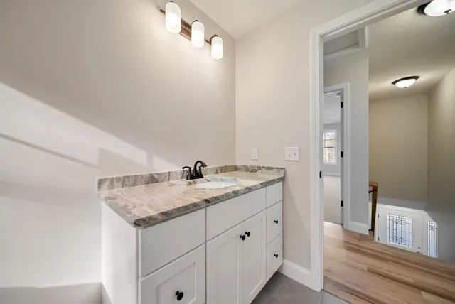 $644,900 | 53 B Kimball Hill Road, Hudson, NH 03051