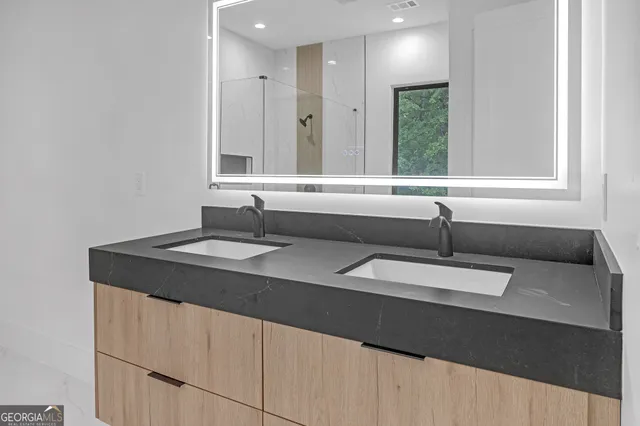 $835,880 | 70 Grassy Springs Court, Oxford, GA 30054