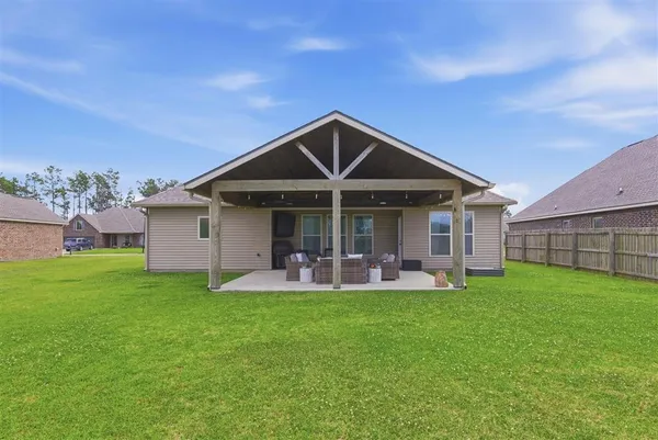 $289,900 | 857 Desoto Street, Lake Charles, LA 70607