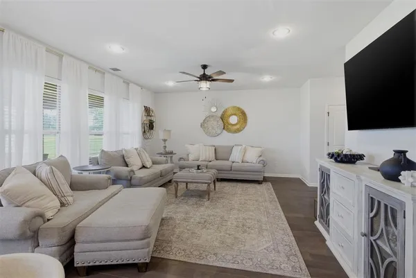 $289,900 | 857 Desoto Street, Lake Charles, LA 70607