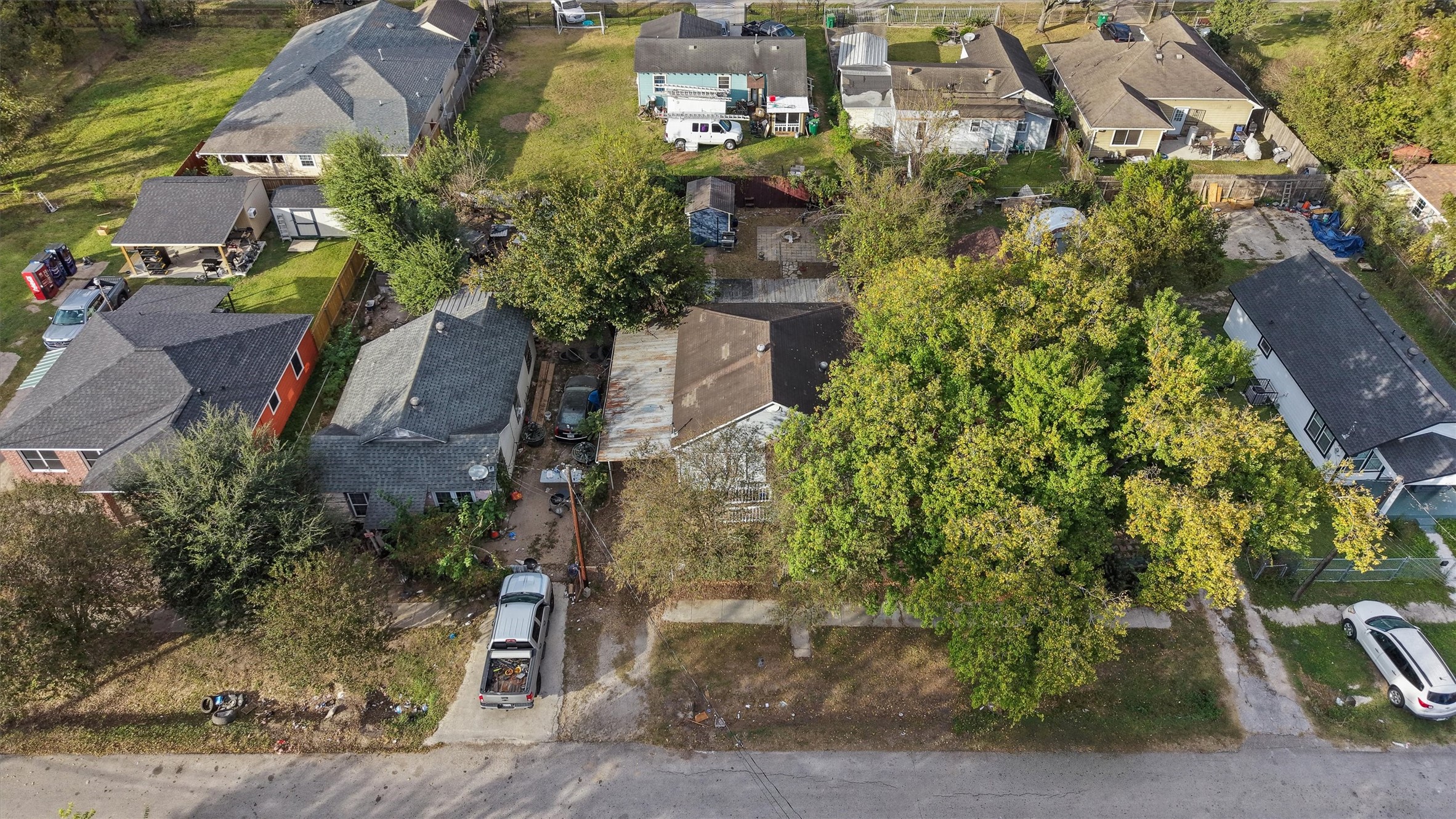 4029 Lucille Street Houston, TX 77026 - Photo 24 of 28 an aerial view of a house