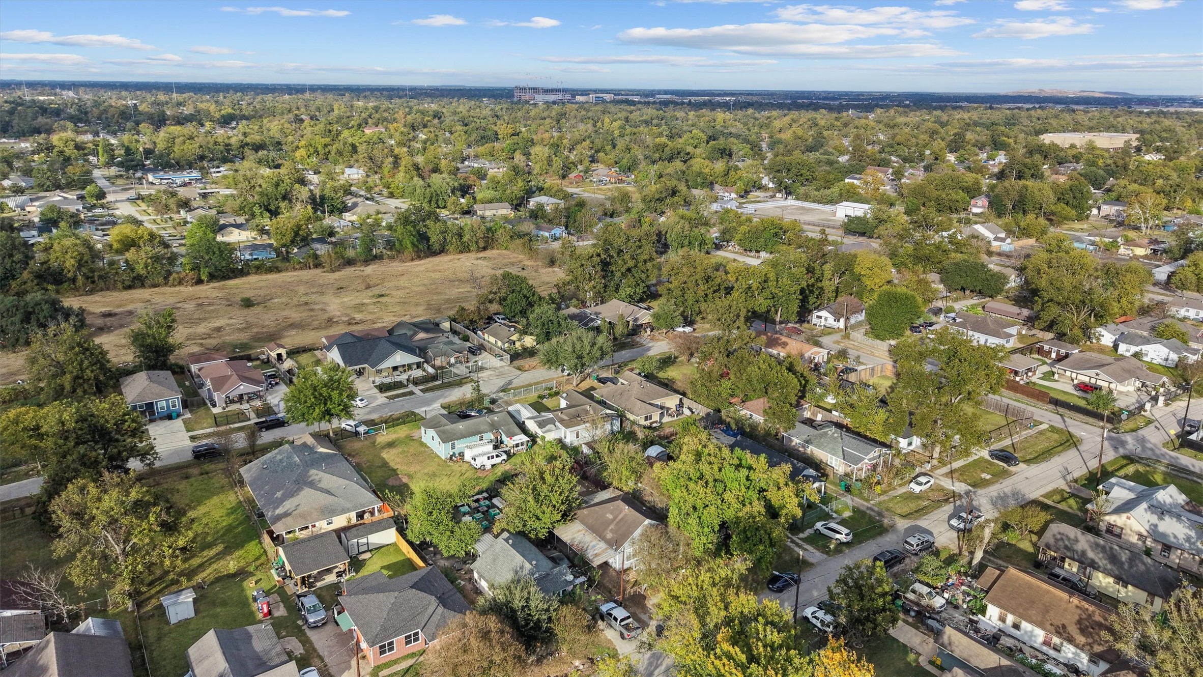 4029 Lucille Street Houston, TX 77026 - Photo 27 of 28 a view of city and green space