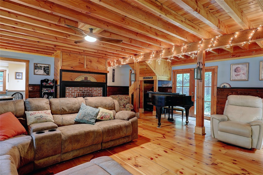 112 Pray Hill Road Glocester, RI 02814 - Photo 14 of 37