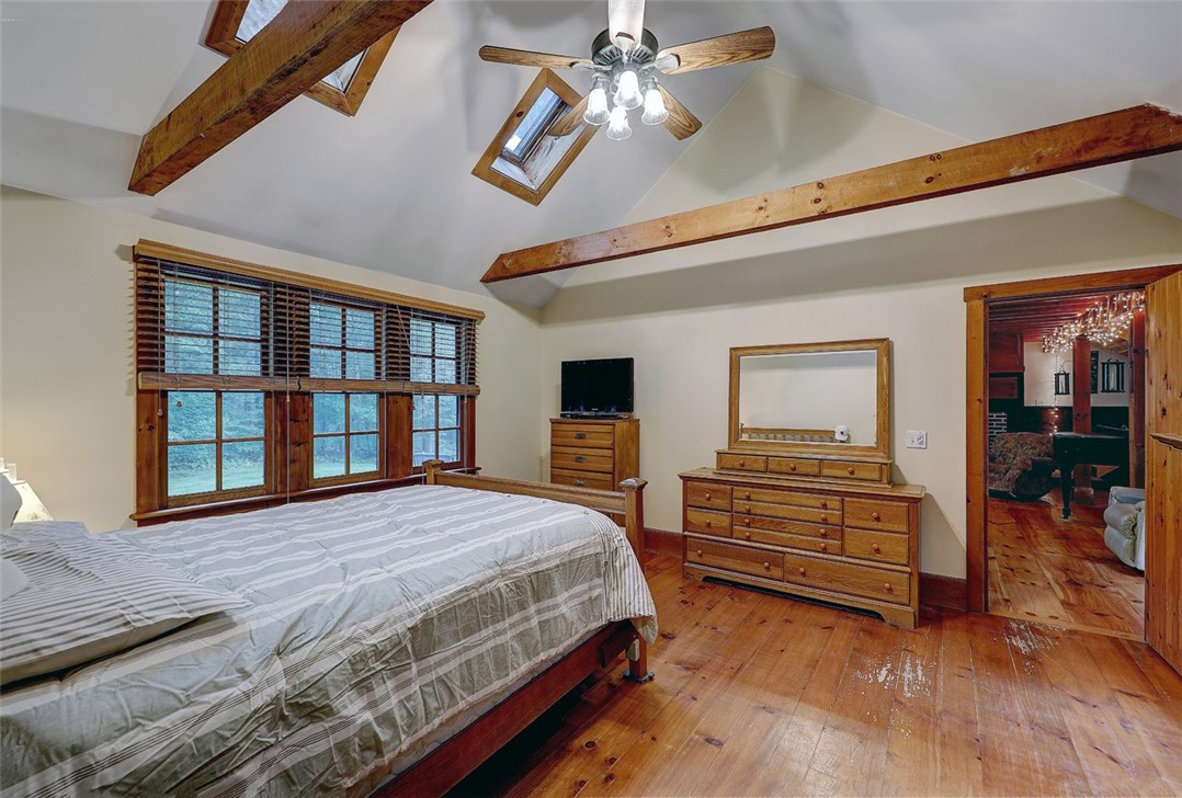 112 Pray Hill Road Glocester, RI 02814 - Photo 22 of 37