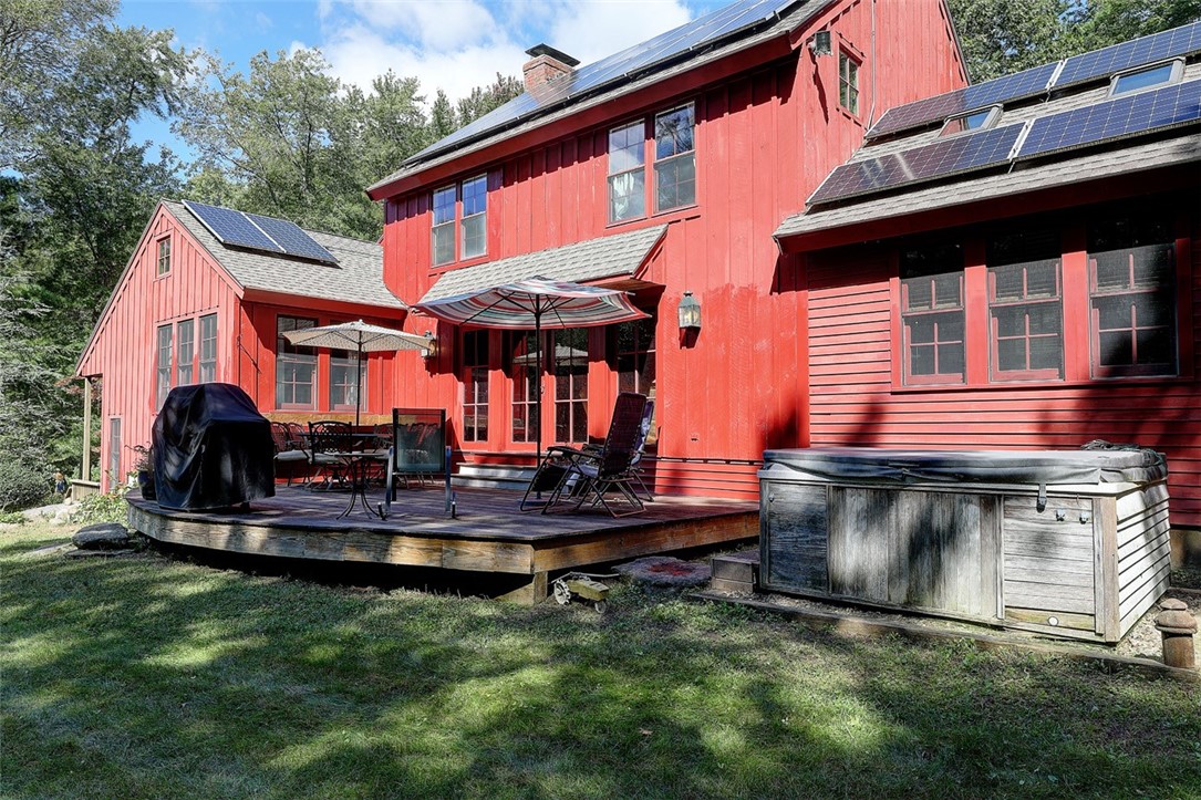 112 Pray Hill Road Glocester, RI 02814 - Photo 6 of 37