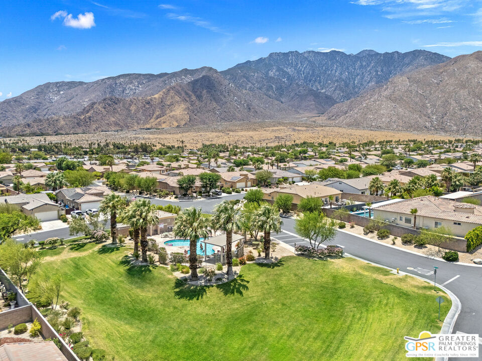 827 Alta Ridge Palm Springs, CA 92262 - Photo 8 of 37