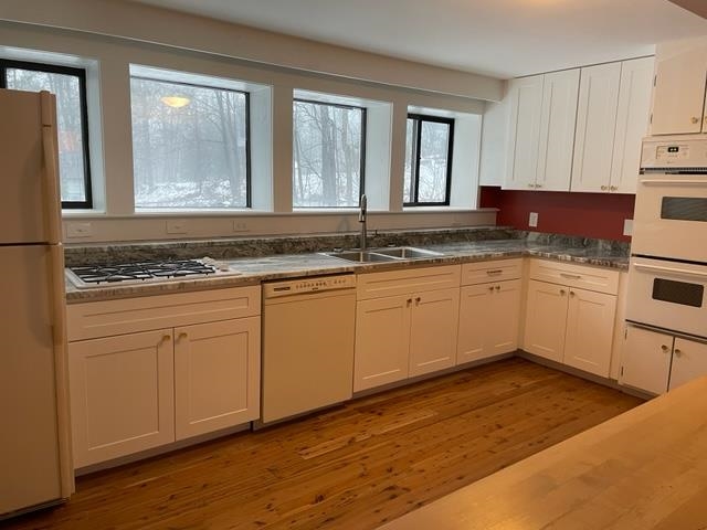 4 Stonehill Road Lebanon, NH 03766 - Photo 2 of 23 Gallery Image 2