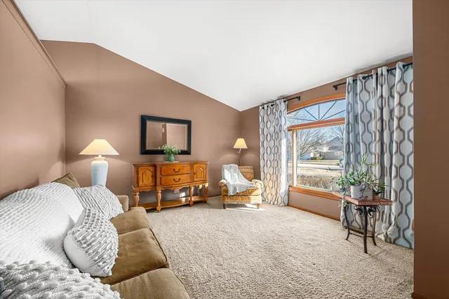 $375,000 | 431 Badger Lane, Oswego, IL 60543