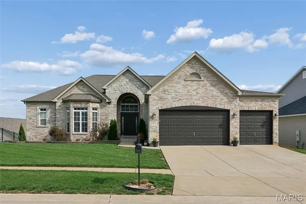 $599,850 | 1308 Birch Meadow Drive, High Ridge, MO 63049
