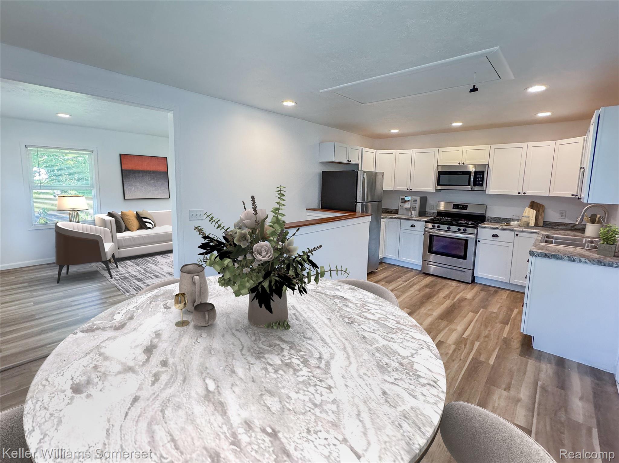 1821 Nazareth Road Kalamazoo, MI 49048 - Photo 8 of 20 8.jpg