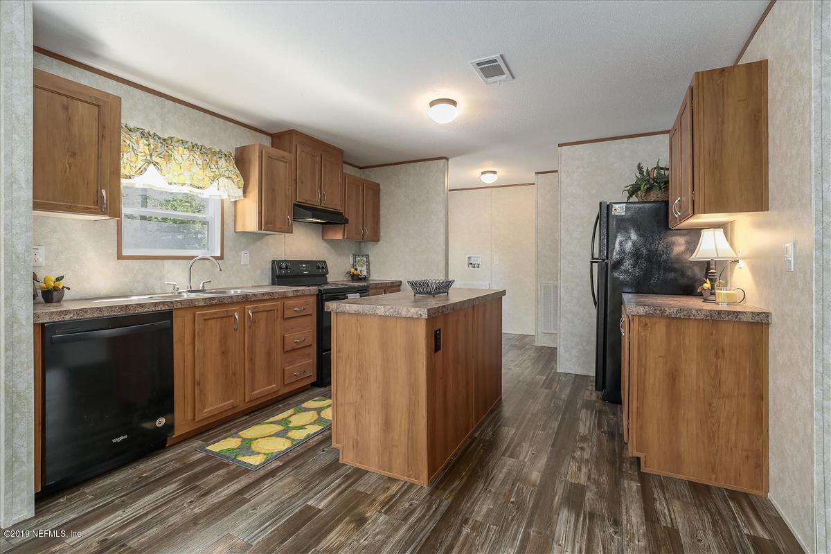 6146 Chestnut Road Macclenny, FL 32063 - Photo 6 of 22 Kitchen