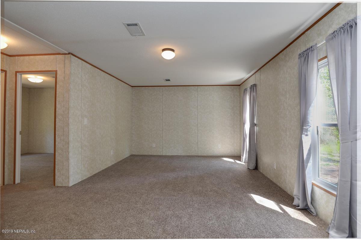 6146 Chestnut Road Macclenny, FL 32063 - Photo 10 of 22 Family Room