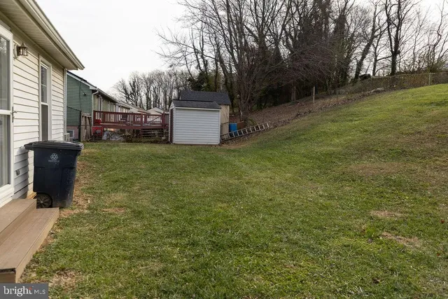 a view of a outdoor space with a car parked