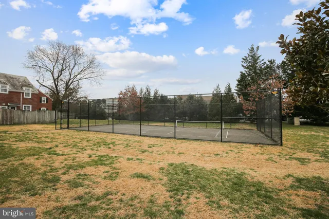 an outdoor space view with sitting space