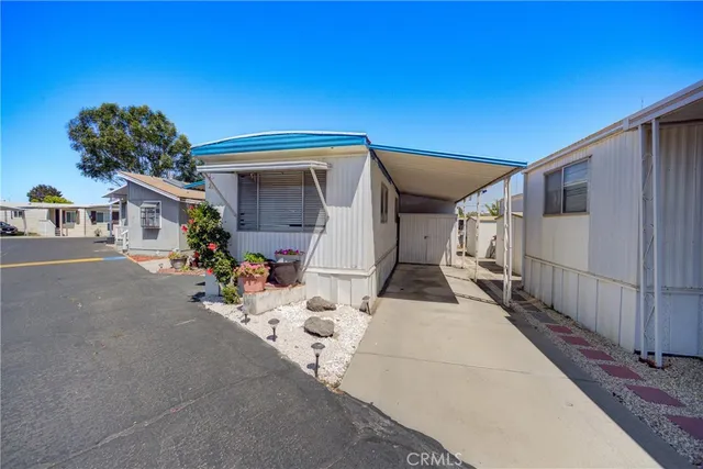 $59,999 | 1095 West McCoy Lane, Unit 27, Santa Maria, CA 93455