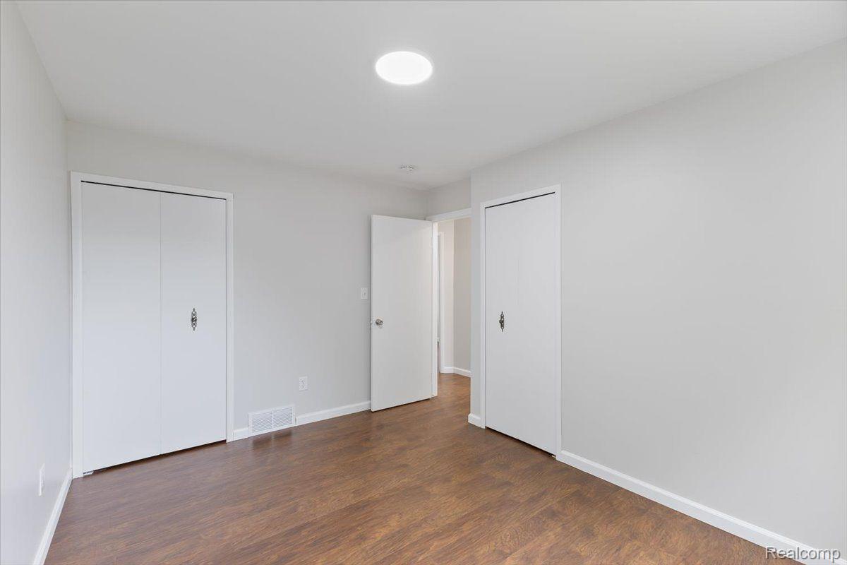 26095 Burg Road Warren, MI 48089 - Photo 14 of 28 Gallery Image 14