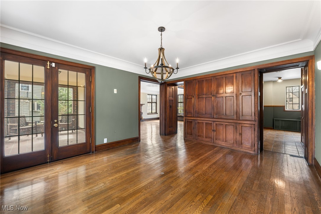 1295 Yellowstone Road Cleveland, OH 44121 - Photo 7 of 45 Large dining room with plenty of room for entertaining