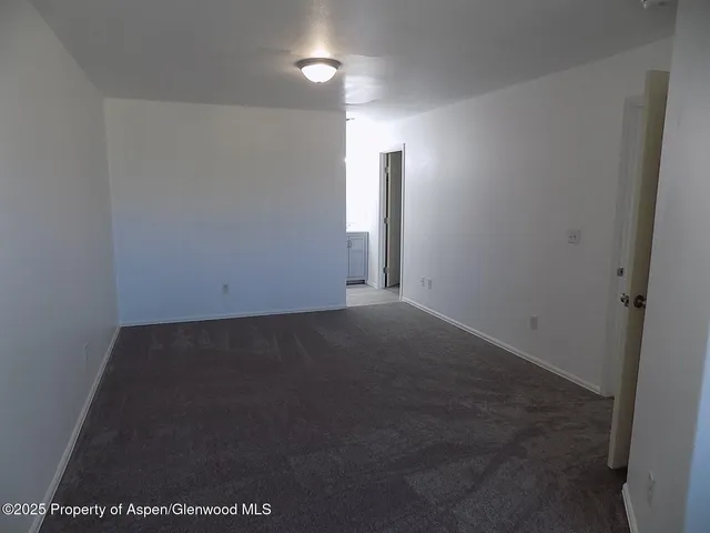 an empty room with an empty space