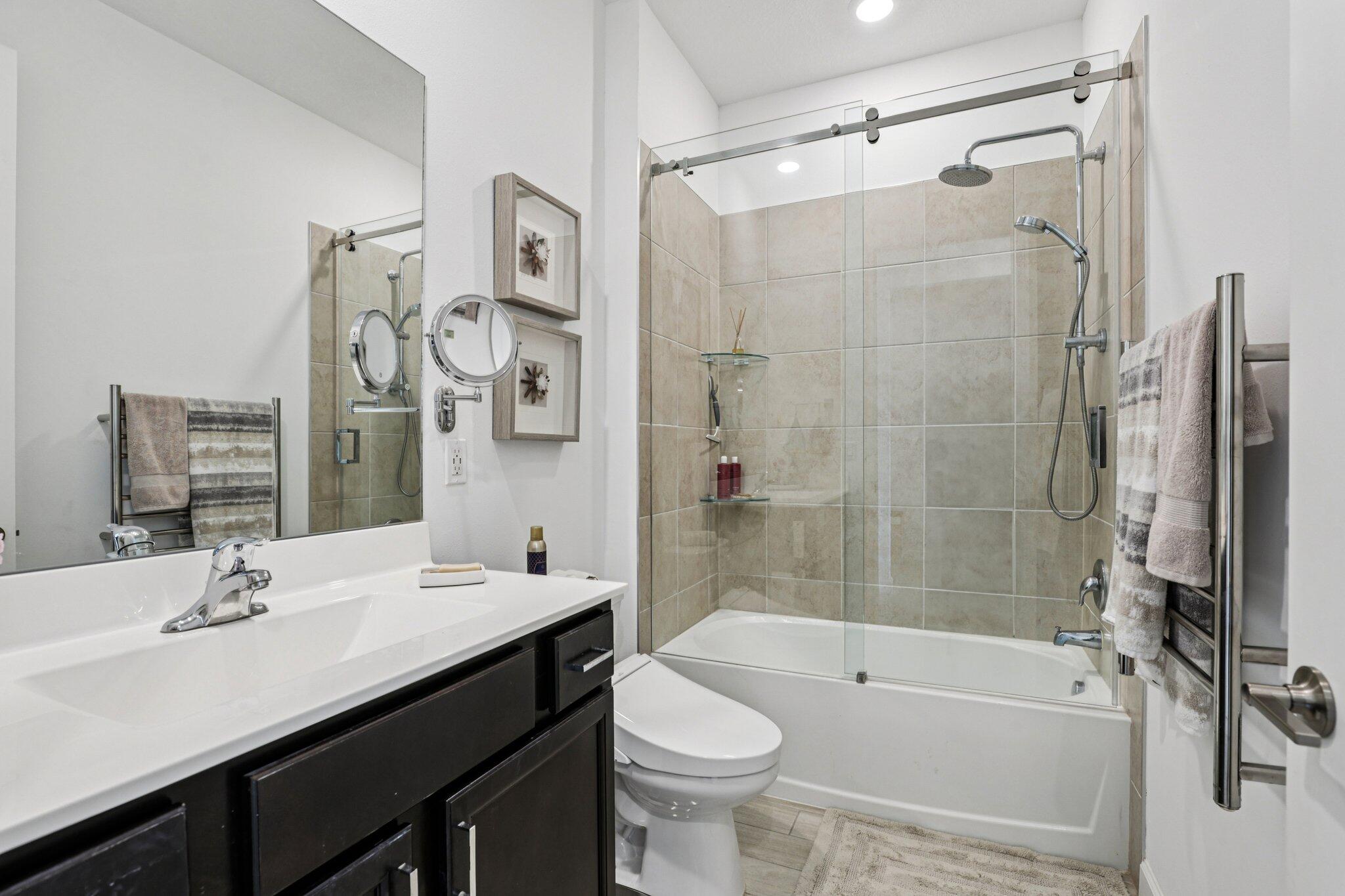 7053 Peters Lane Delray Beach, FL 33446 - Photo 20 of 62 20-web-or-mls-Peters Ln-S1912-020