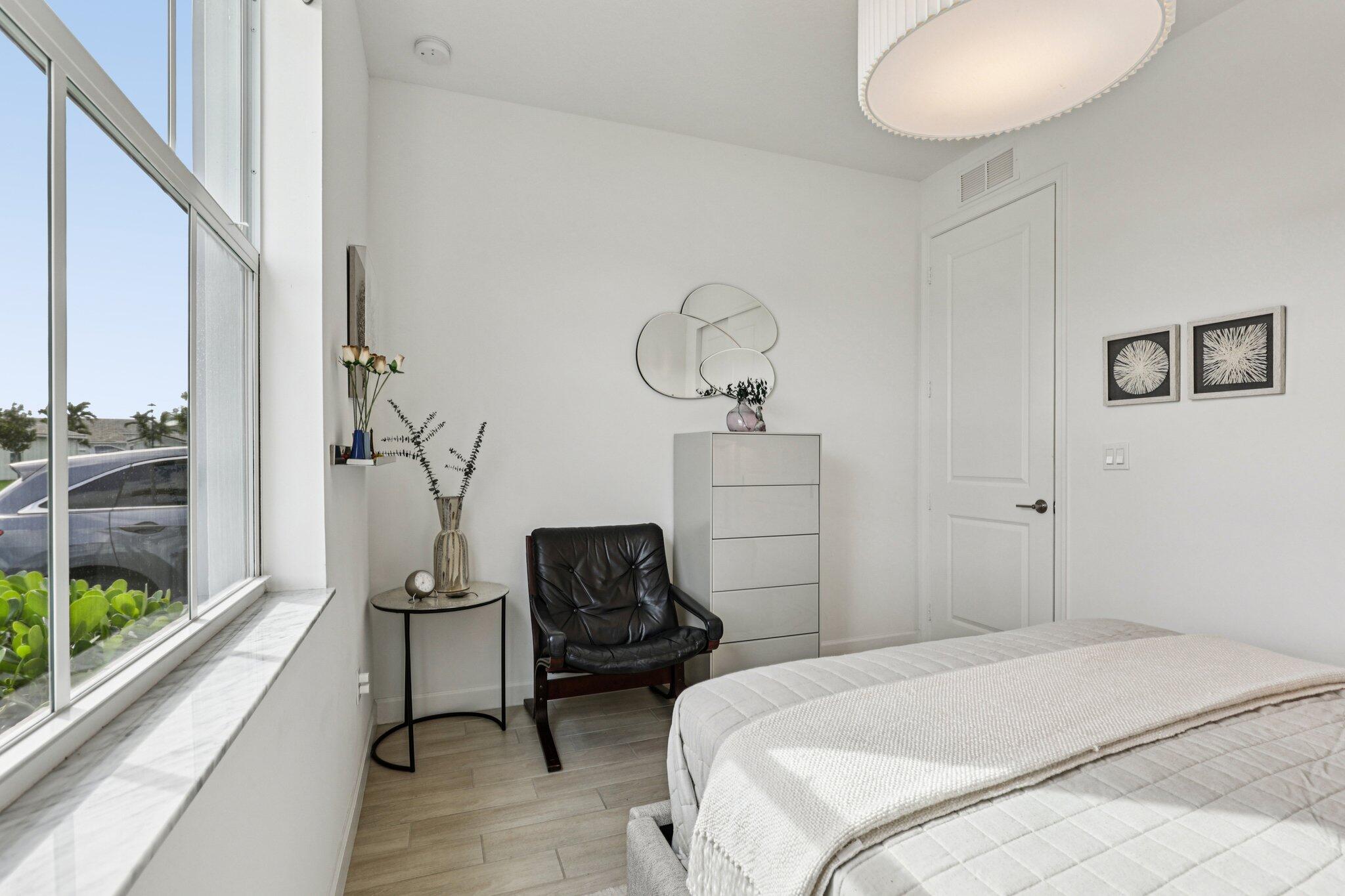 7053 Peters Lane Delray Beach, FL 33446 - Photo 26 of 62 26-web-or-mls-Peters Ln-S1912-026