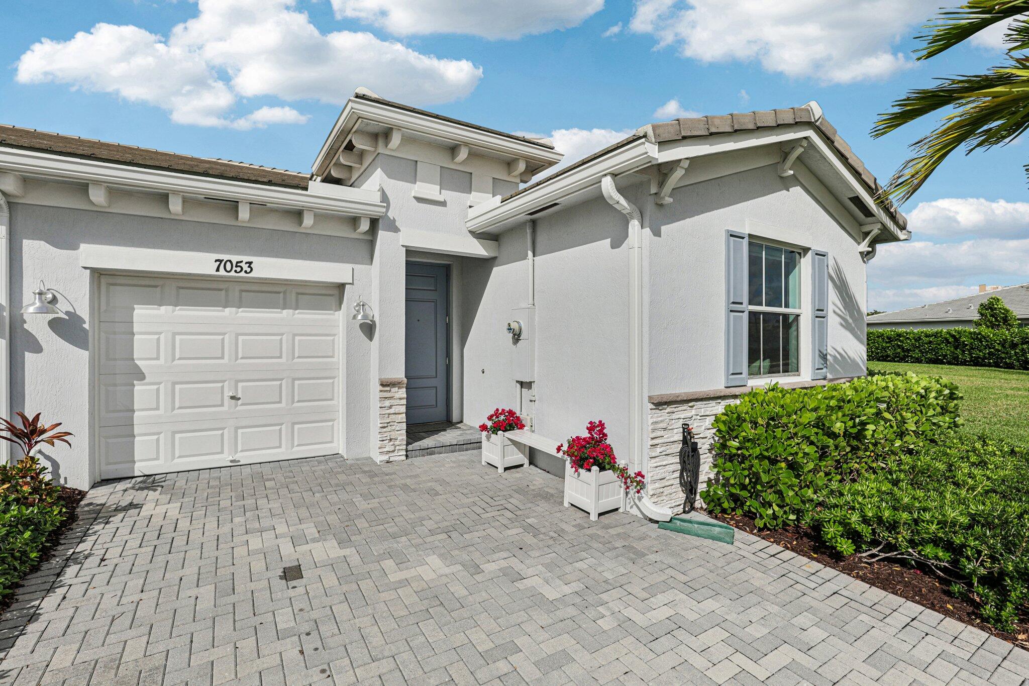 7053 Peters Lane Delray Beach, FL 33446 - Photo 4 of 62 4-web-or-mls-Peters Ln-S1912-004