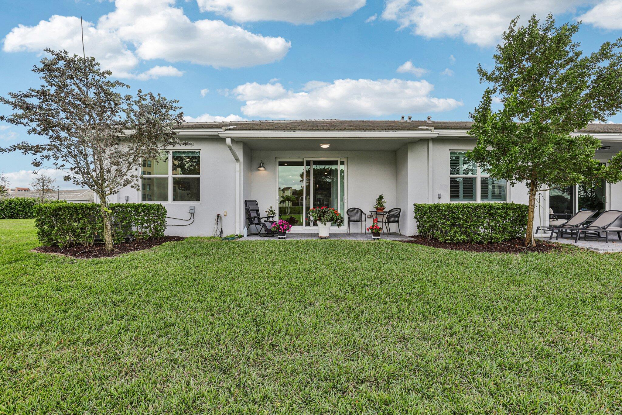 7053 Peters Lane Delray Beach, FL 33446 - Photo 43 of 62 43-web-or-mls-Peters Ln-S1912-043