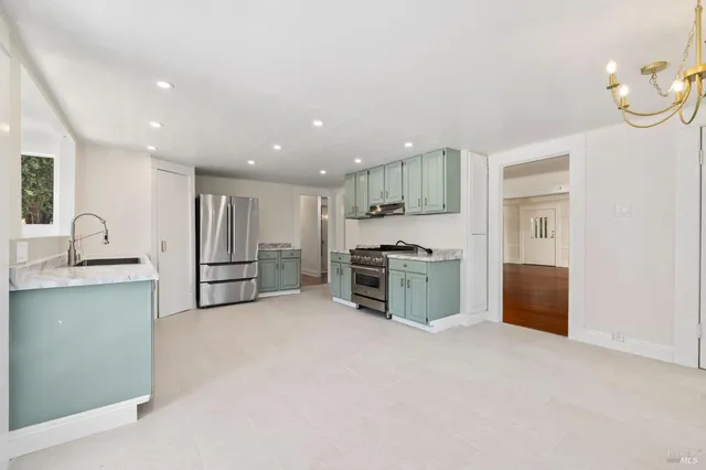 $838,000 | 12900 Highway 101, Hopland, CA 95449