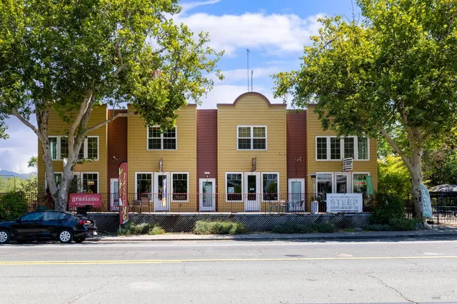 $838,000 | 12900 Highway 101, Hopland, CA 95449