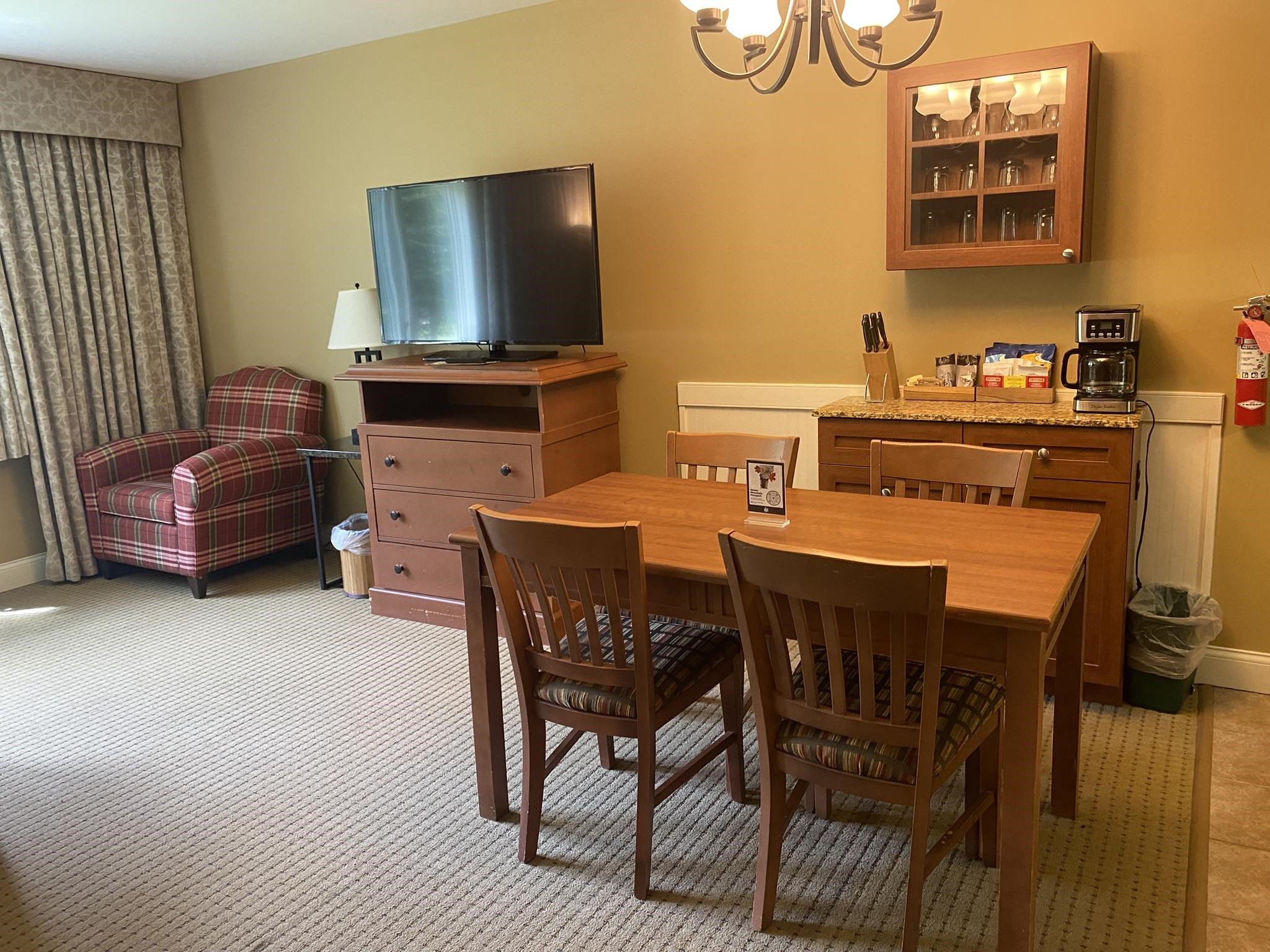 89 Grand Summit Way, Unit 121 West Dover, VT 05356 - Photo 6 of 22