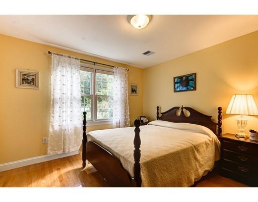 12 Carriage Hill Road Hopkinton, MA 01748 - Photo 27 of 42 Gallery Image 27