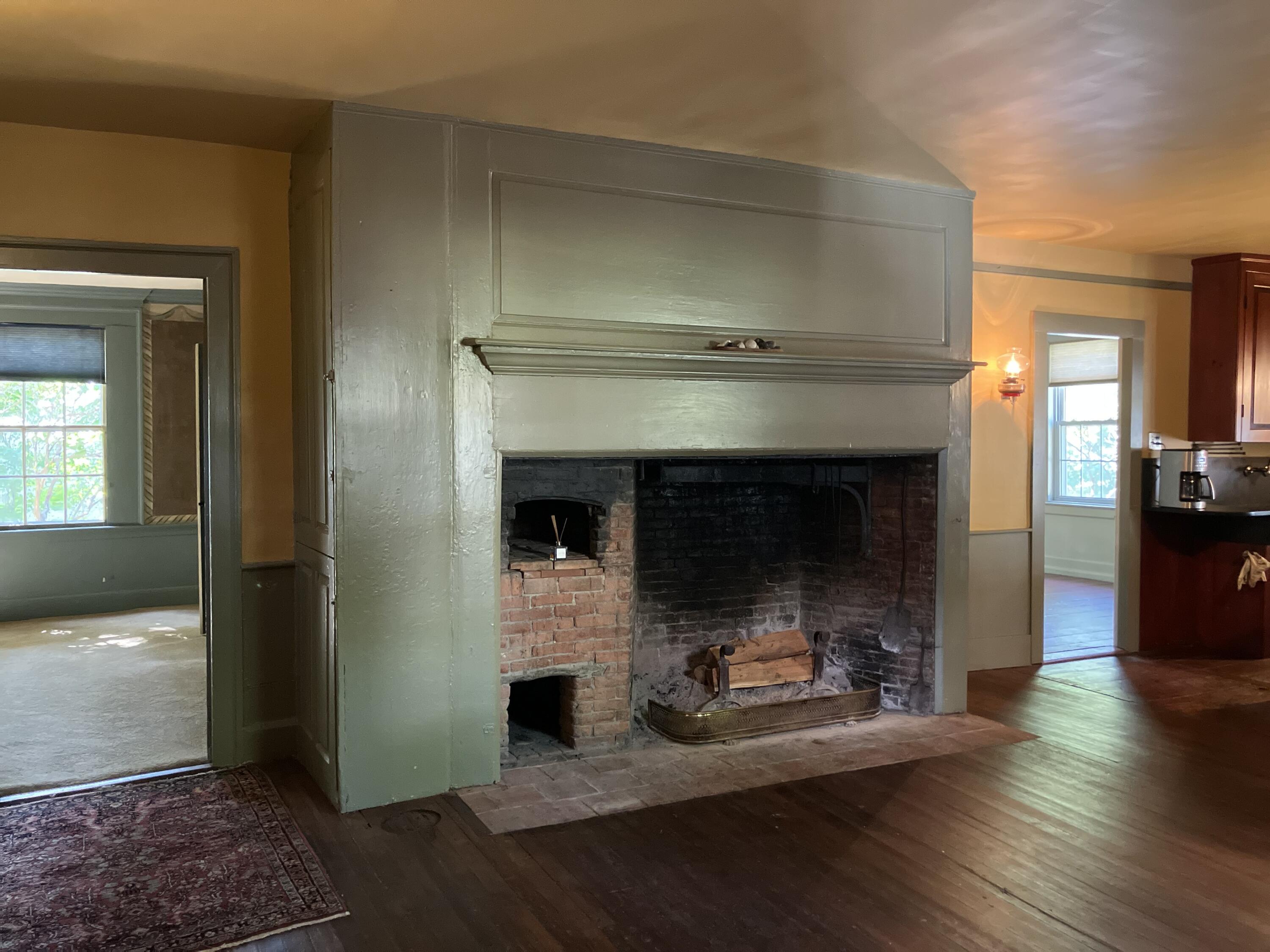P Kit Fireplace