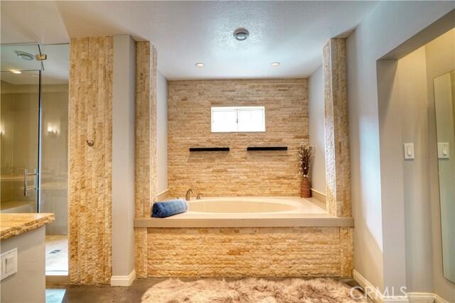 68730 Panorama Road Cathedral City, CA 92234 - Photo 25 of 53 panorama bathroom main