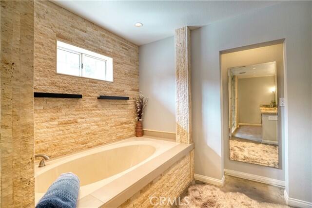 68730 Panorama Road Cathedral City, CA 92234 - Photo 26 of 53 panorama bathtub main