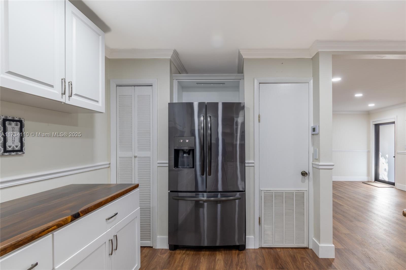 2875 Southwest 76th Avenue Miami, FL 33155 - Photo 11 of 25 Gallery Image 11