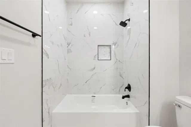 a bathroom with a bathtub