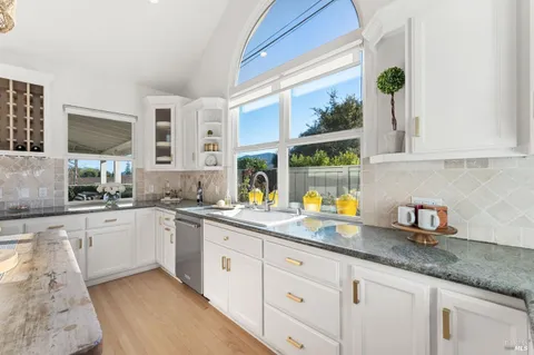 $1,675,000 | 1316 Sulphur Springs Avenue, St. Helena, CA 94574