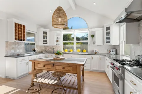 $1,675,000 | 1316 Sulphur Springs Avenue, St. Helena, CA 94574