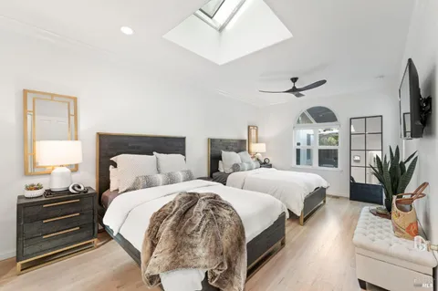 $1,675,000 | 1316 Sulphur Springs Avenue, St. Helena, CA 94574