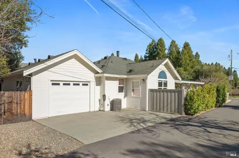 $1,675,000 | 1316 Sulphur Springs Avenue, St. Helena, CA 94574