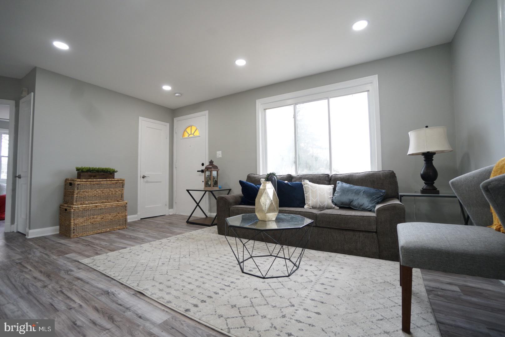3501 Hillsmere Road Baltimore, MD 21207 - Photo 4 of 41