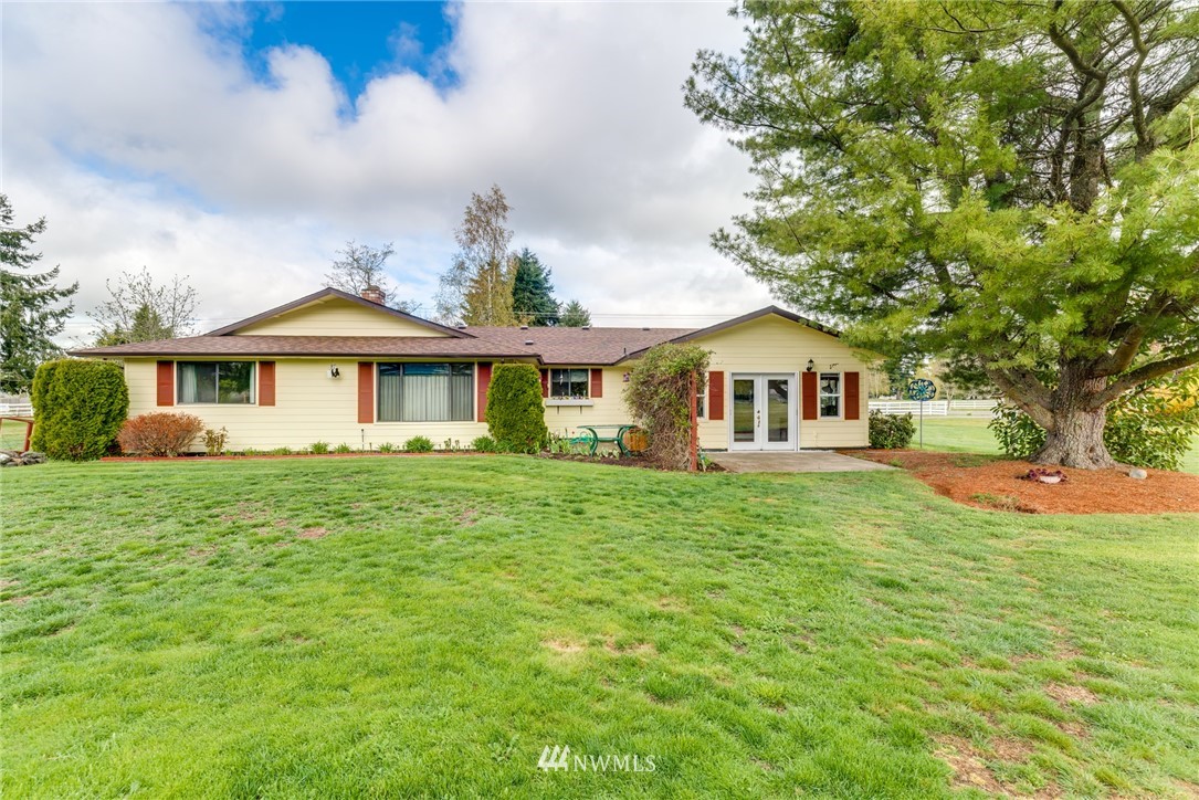 3914 Meridian Road Southeast Olympia, WA 98513 - Photo 2 of 25 Gallery Image 2