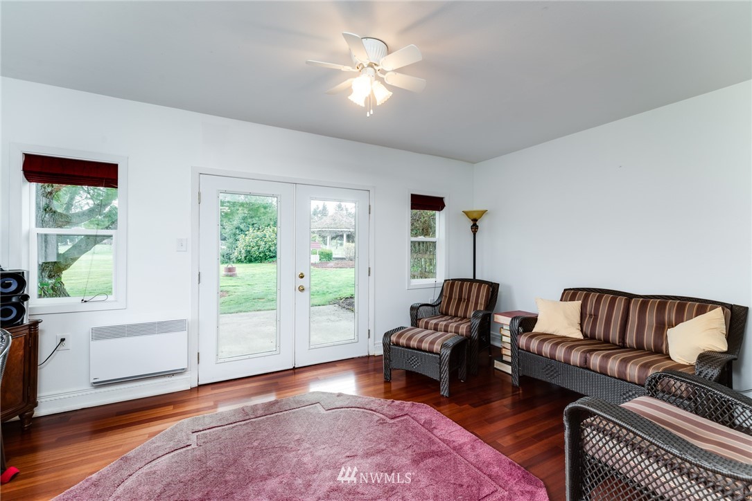 3914 Meridian Road Southeast Olympia, WA 98513 - Photo 12 of 25 Gallery Image 12