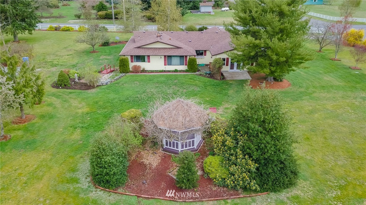 3914 Meridian Road Southeast Olympia, WA 98513 - Photo 3 of 25 Gallery Image 3