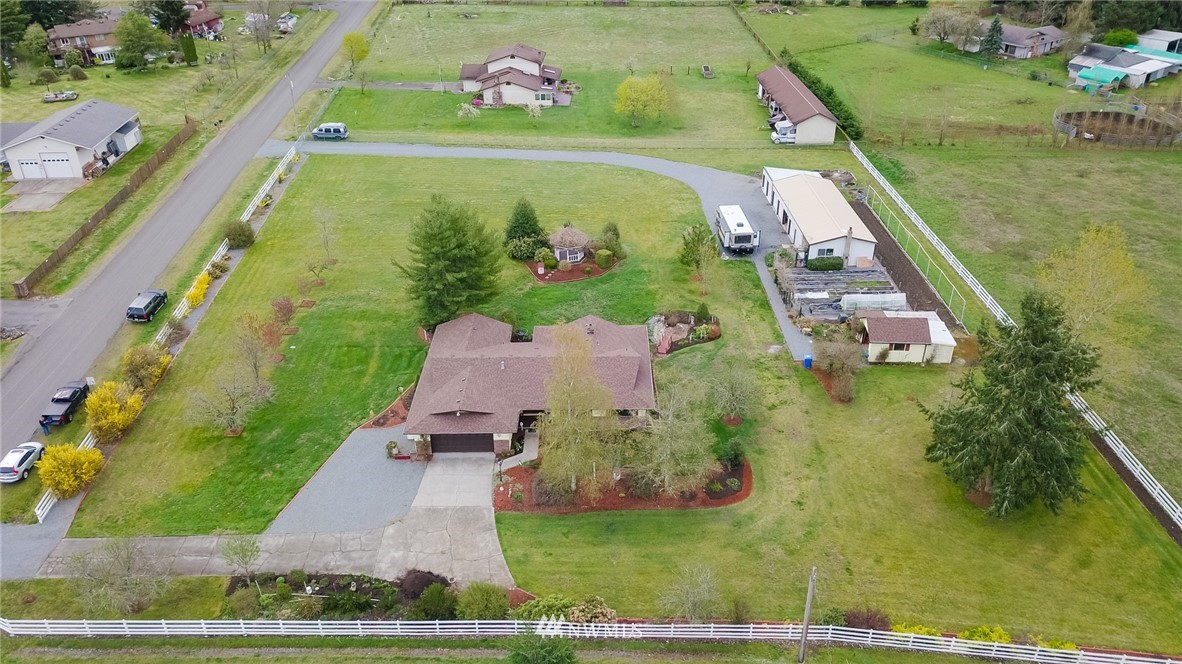 3914 Meridian Road Southeast Olympia, WA 98513 - Photo 5 of 25 Gallery Image 5