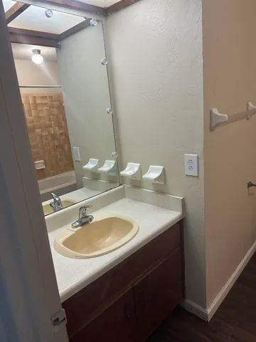 $975 | 2651 Chateau Lane, Tallahassee, FL 32311