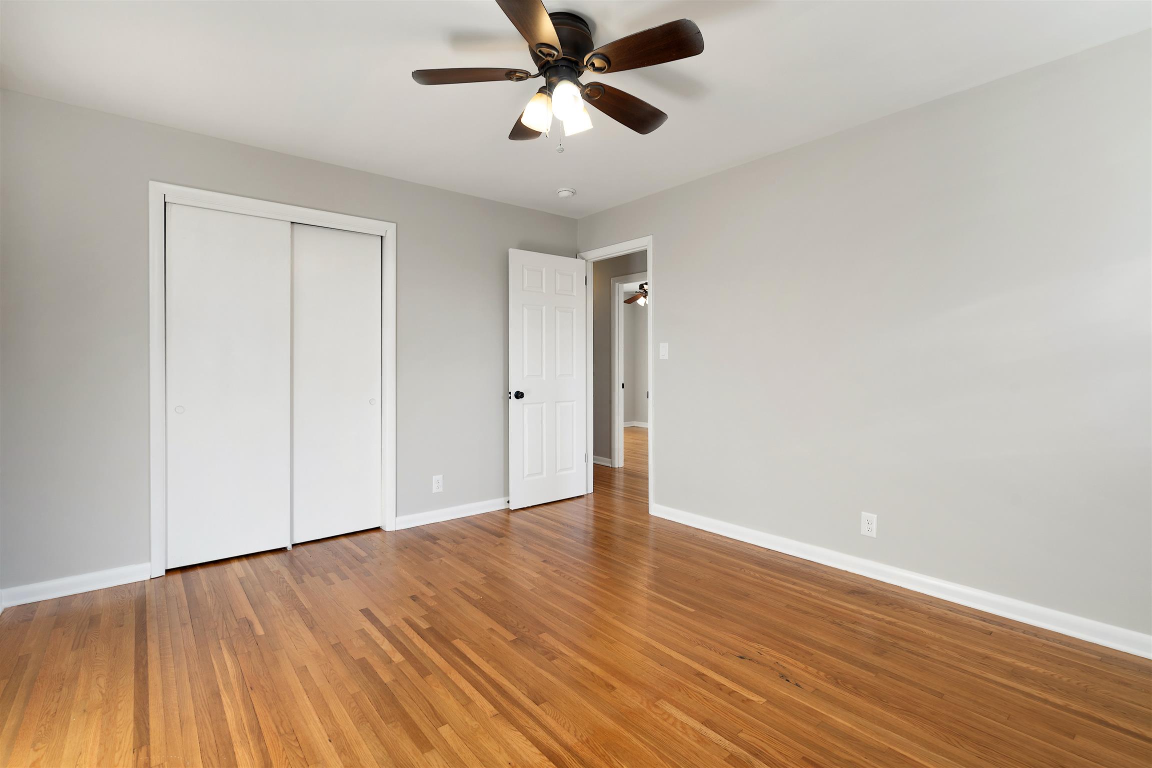 215 Shiloh Road Clarksville, TN 37042 - Photo 15 of 30 Bedroom 1