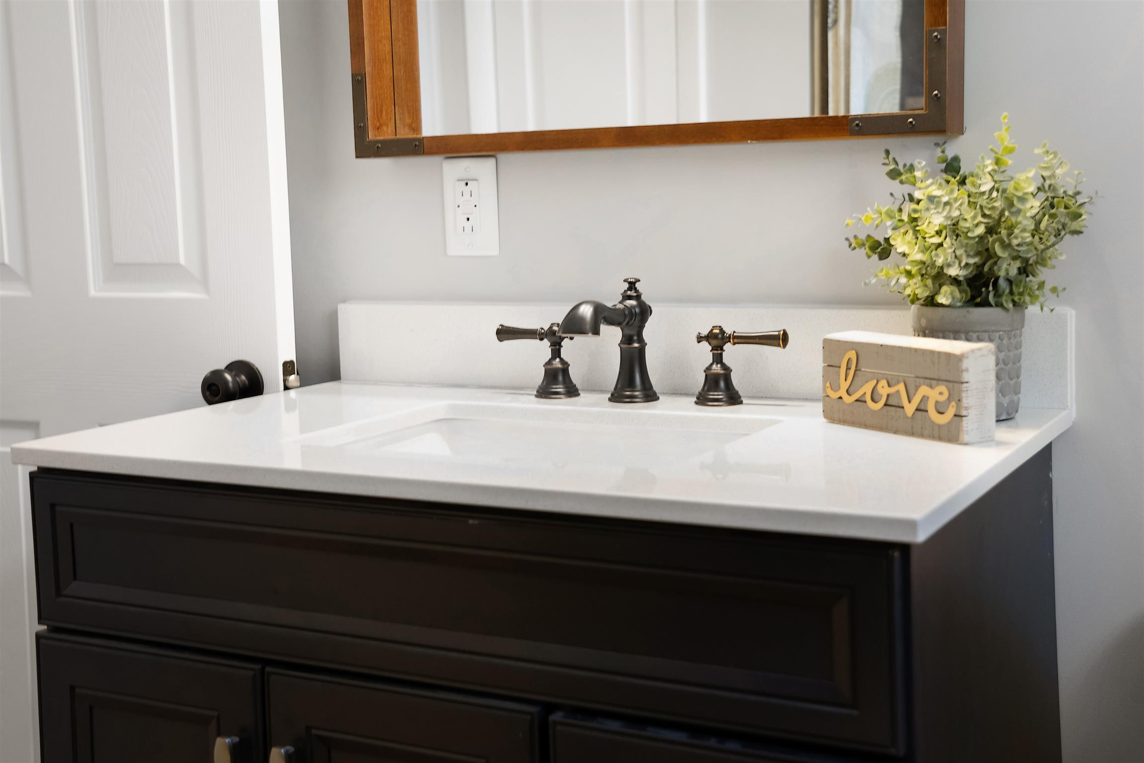 215 Shiloh Road Clarksville, TN 37042 - Photo 17 of 30 Gallery Image 17