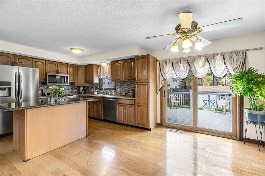 269 Morton Street Springfield, MA 01119 - Photo 14 of 40 Gallery Image 14