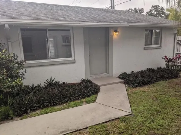 $1,700 | 2732 Fort Worth Street, Unit 2738, Sarasota, FL 34231