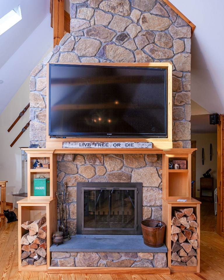 210 Hurricane Road Westmoreland, NH 03467 - Photo 14 of 38